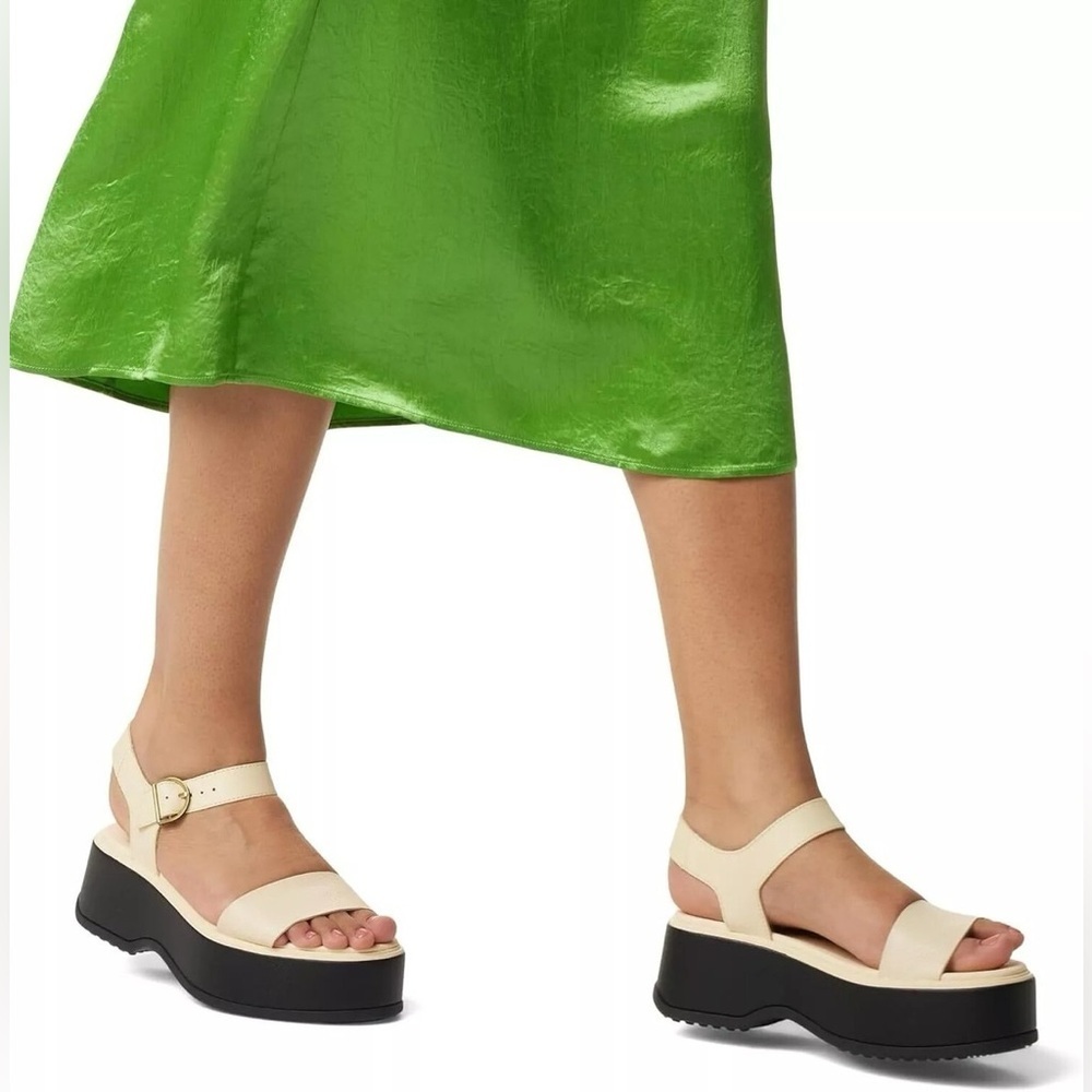 Sorel DAYSPRING Slide Women's Platform Sandal size 8.5